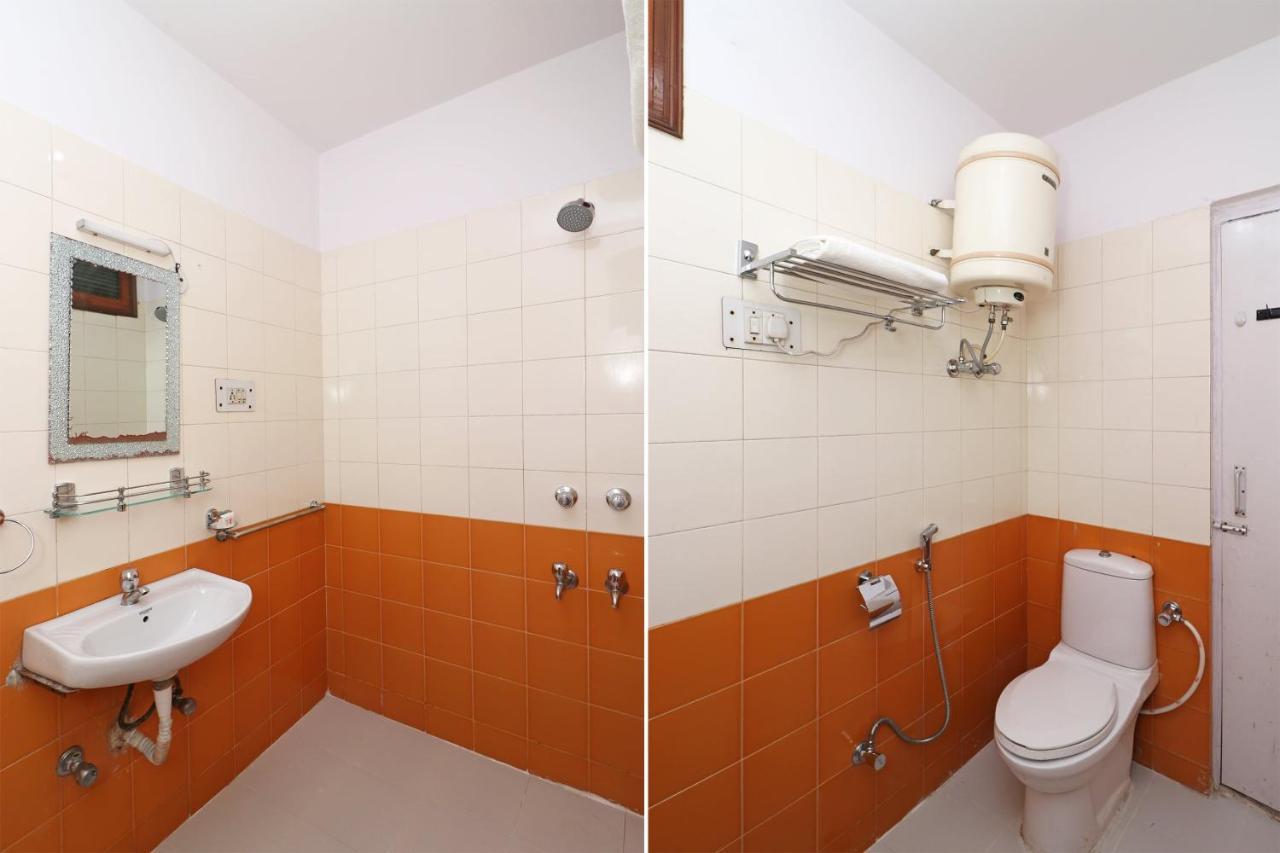 Oyo 11452 Golden Castle Lodge Indirapuram Exterior photo