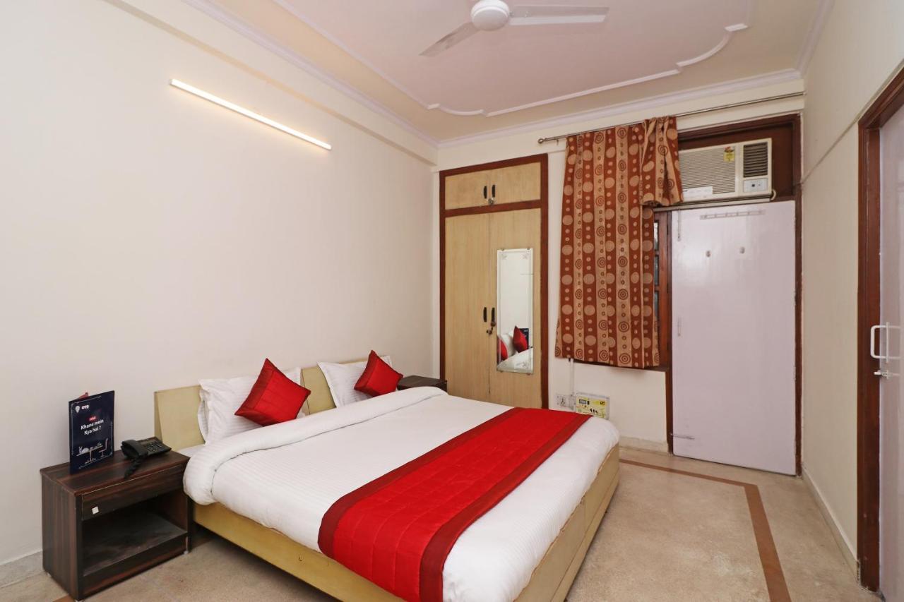 Oyo 11452 Golden Castle Lodge Indirapuram Exterior photo