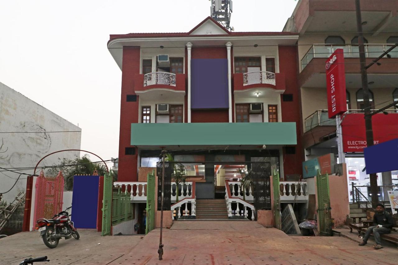 Oyo 11452 Golden Castle Lodge Indirapuram Exterior photo